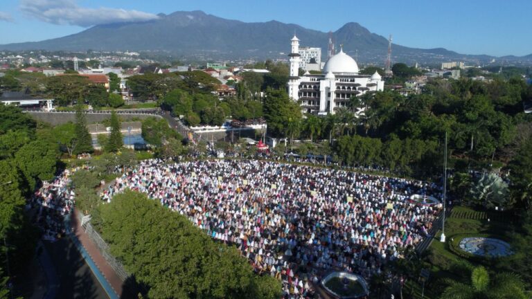 Khutbah Idul Adha UMM: Kurban Miliki Nilai Religius dan Sosial