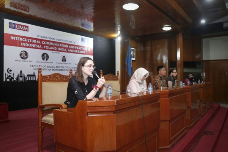 Kolaborasi dengan Mahasiswa dan Dosen Asal Tiga Negara, UMM Kupas Komunikasi Antar Budaya