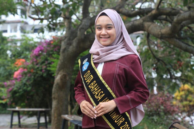 Kuasai 3 Bahasa Asing, Mahasiswa UMM Ini Menangi Ajang Duta Bahasa Jawa Timur 2019