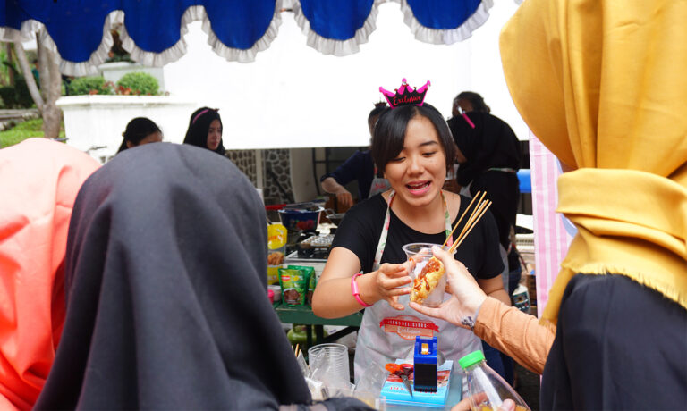 Mahasiswa FEB Sasar Wirausaha Kuliner dan Industri Kreatif