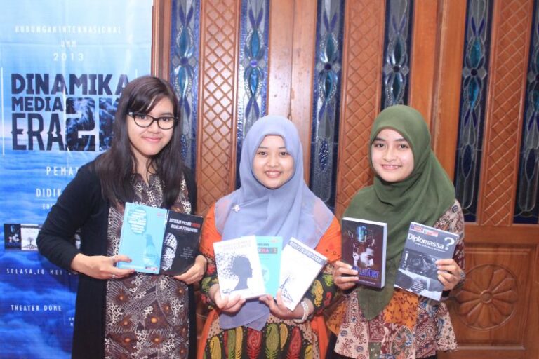 Mahasiswa HI UMM Kembali Luncurkan Delapan Buku