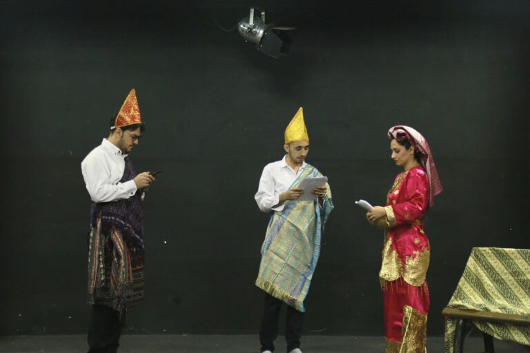 Mahasiswa Internasional UMM Pentaskan Drama Danau Toba dan Malin Kundang