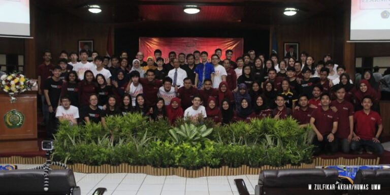 Mahasiswa Singapura dan Jepang Gabung UMM Bantu UKM di Batu