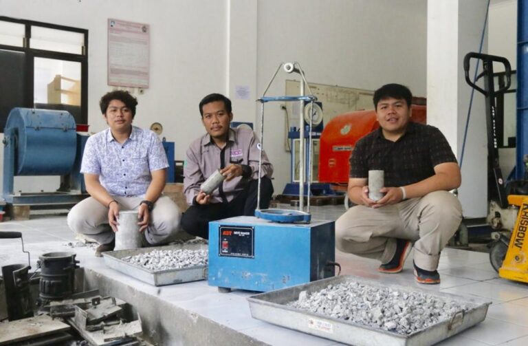 Mahasiswa UMM Ciptakan Beton Daur Ulang