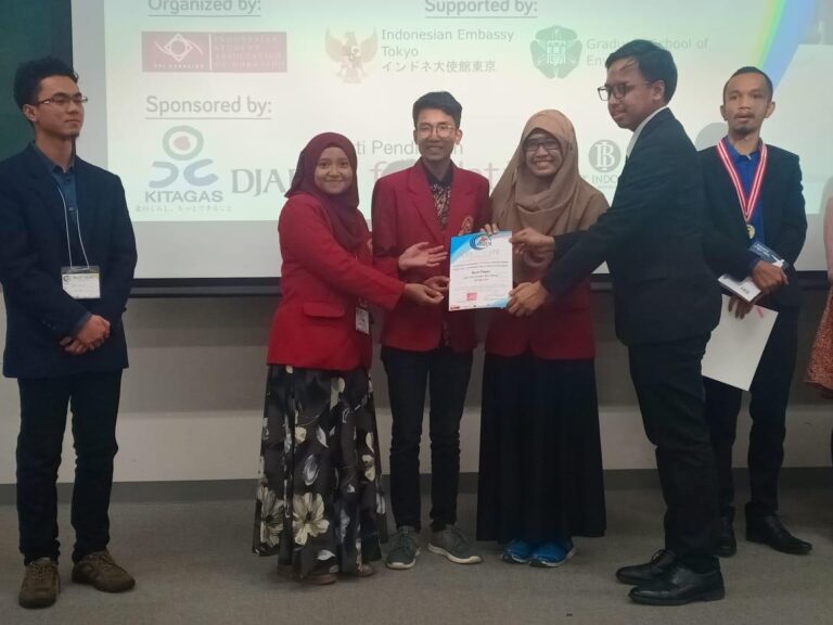 Mahasiswa UMM Raih Best Paper Ajang Karya Tulis di Hokkaido Jepang