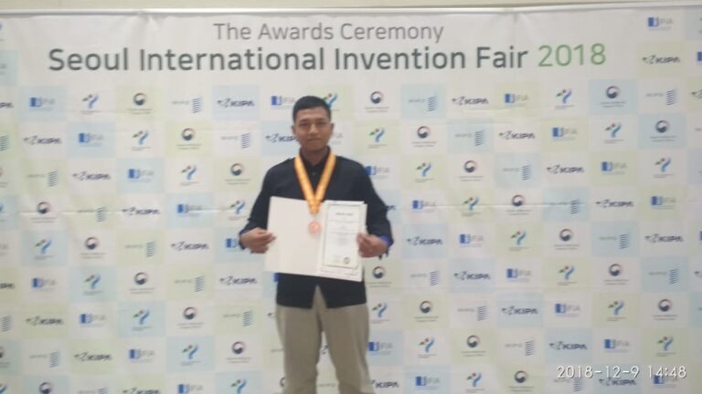 Membanggakan! Alat Tyrender Karya Mahasiswa UMM Sabet Bronze Medal di Seoul International Invention Fair 2018