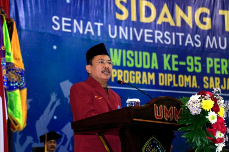 Menteri Kesehatan Terawan Bicara Stunting di Wisuda UMM