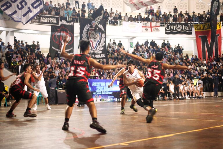Meriah, Final Bola Basket Rektor Cup UMM Jadi Kompetisi Paling Dinanti