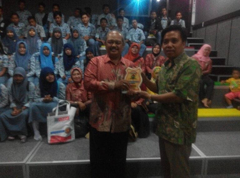 Motivasi Para Siswa, SMA PGRI Mojosari Kunjungi UMM