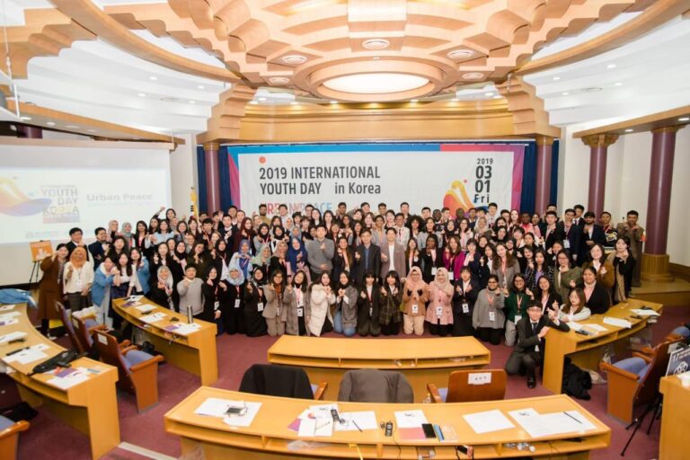 Peduli Kesehatan Mental Remaja, Mia Bawa Isu Bullying di Indonesia ke Korea