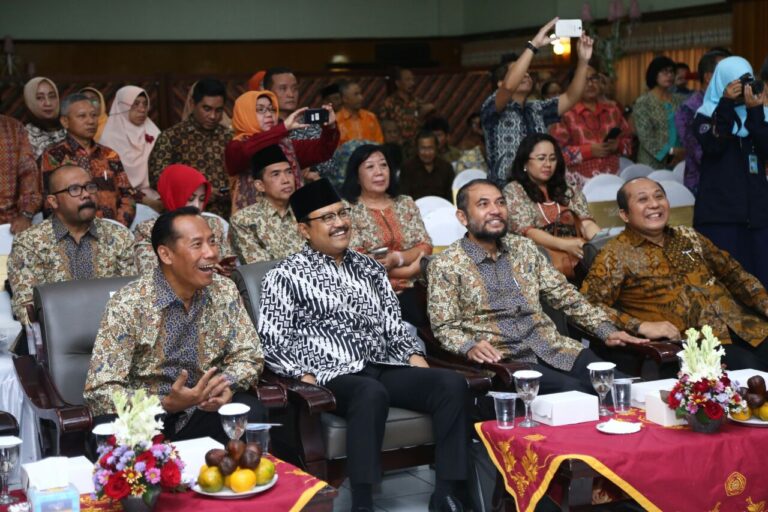 Pelantikan Pengurus Wilayah dan Pengurus Komisariat APTISI Wilayah VII Jawa Timur