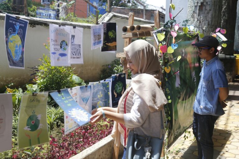 Prihatin Kondisi Bumi, Mahasiswa HI UMM Gelar Kampanye Cinta Lingkungan