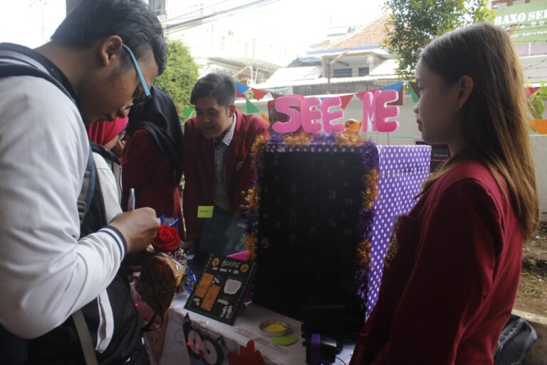 Prodi Bahasa Inggris UMM Gelar Pameran Inovatif Media Pembelajaran