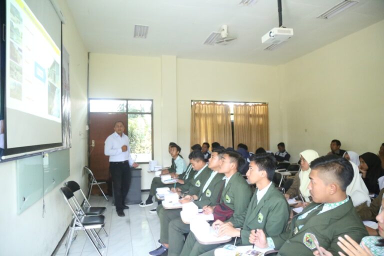 Prodi Peternakan UMM Ajarkan Teknik Pakan Biogas ke Siswa Kejuruan Se Malang Raya