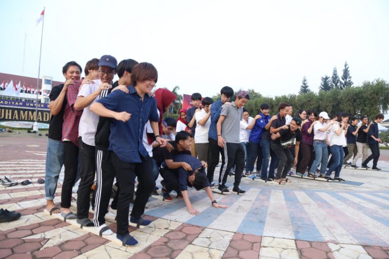 Puluhan Mahasiswa dari 5 Universitas Jepang Selami Bahasa dan Budaya Indonesia di BIPA UMM