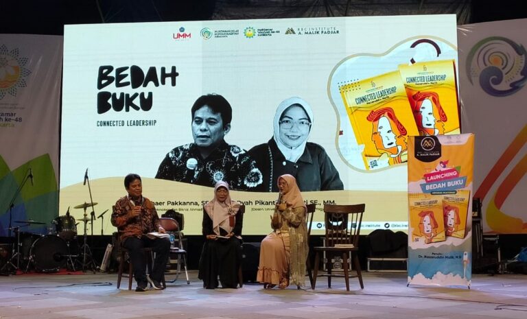 Rektor ITB Ahmad Dahlan dan Akademisi UMY Kupas Buku Connected Leadership