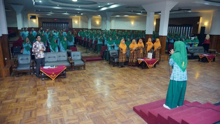 SMA Muhammadiyah 4 Surabaya Kunjungi UMM
