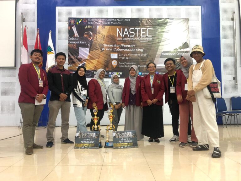 Sabet 2 Gelar, Mahasiswa UMM Dominasi Kemenangan di Ajang Debat Nasional