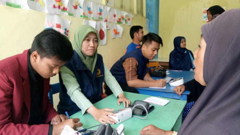 Sambut Jambore Nasional, Relawan Muhammadiyah Bakti Kesehatan di Kedung Kandang