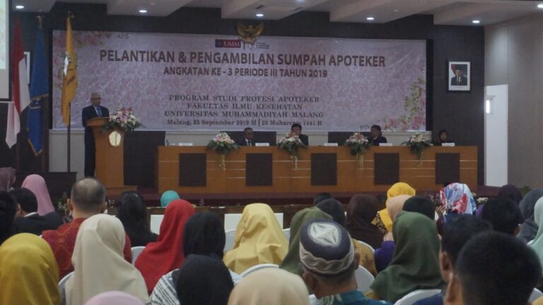 Seorang Apoteker Juga Harus Mengabdi Kepada Kemanusiaan