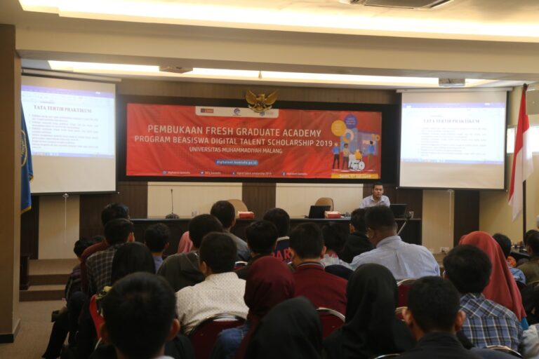 Seratus Lulusan UMM Dicetak Jadi Digipreneur