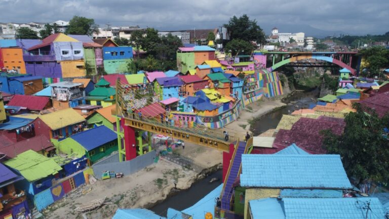 Susul Kampung Warna-Warni, Discover Gresik Akan Jadi Mega Proyek Garapan Mahasiswa Ikom UMM