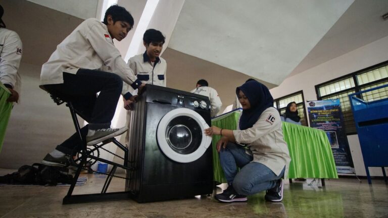 Teknik Industri UMM Bangun Semangat Penciptaan Produk Berbasis Teknologi