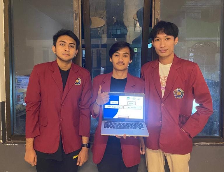 Tiga Mahasiswa UMM Raih Juara Debat Nasional