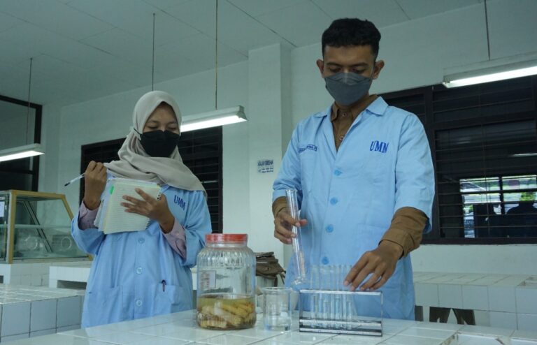 Tim Mahasiswa UMM Sebut Limbah Udang Bisa Jadi Pengganti Handsanitizer Alkohol