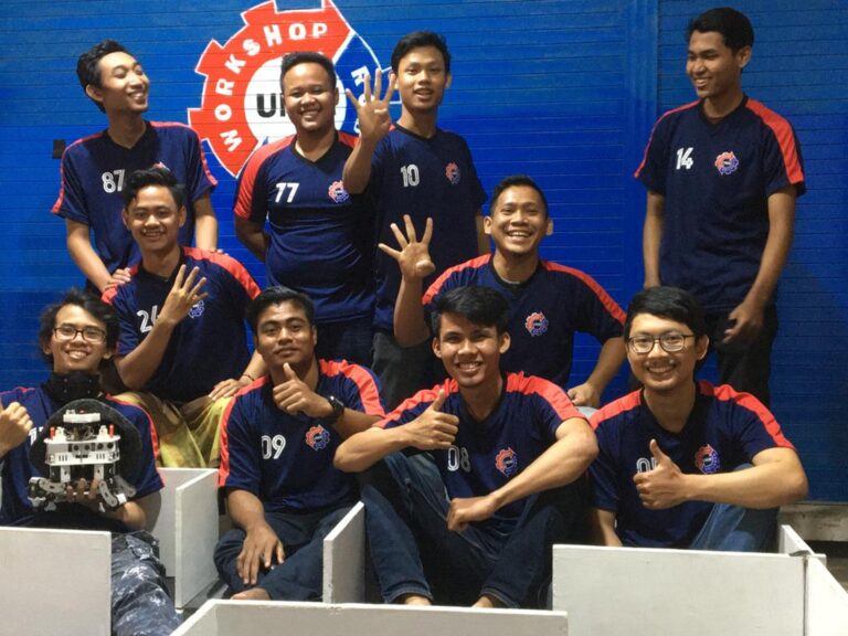 Tim UMM Sabet Dua Gelar Juara di Kontes Robot Indonesia