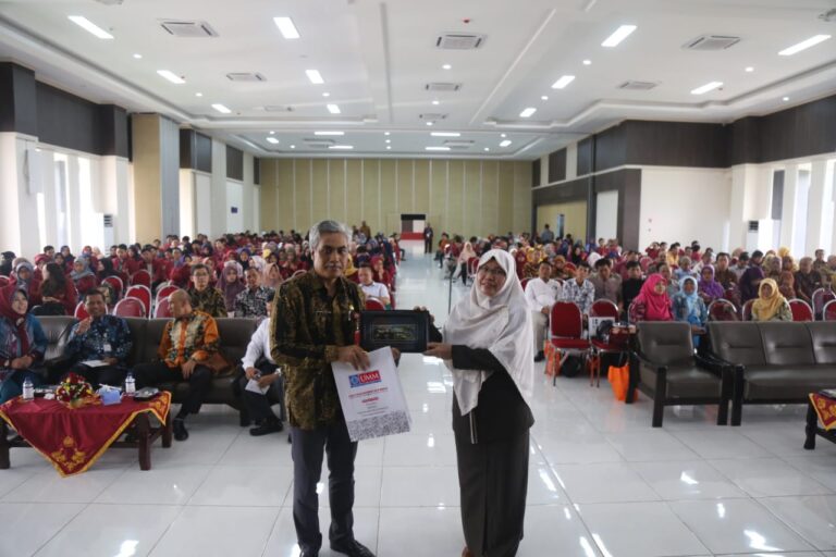 Tutup Tahun, FEB UMM Gelar Munas AFEB-PTM Ke-2 dan Kolokium 7 Doktor Baru