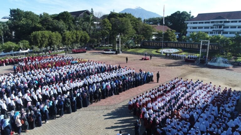 UMM Apresiasi Pejuang Pendidikan Berprestasi