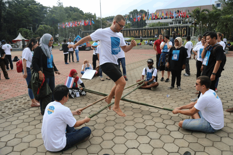 Lomba Vlog, Menulis Jurnal dan Permainan Tradisional Warnai Gathering Darmasiswa