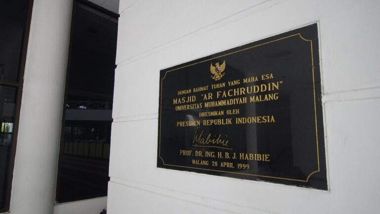 UMM Gelar Shalat Ghaib, Penghormatan atas Berpulangnya BJ. Habibie