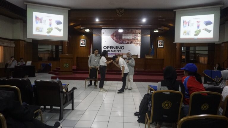 UMM dan Singapore Polytechnic Dampingi UKM Pasarkan Produk
