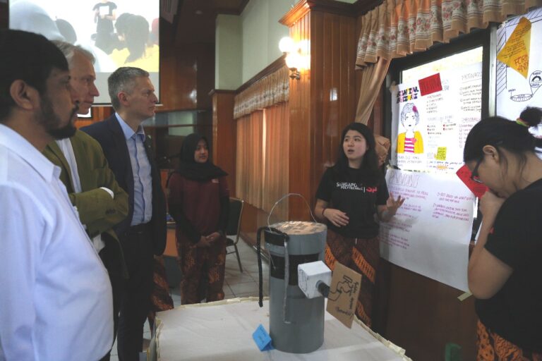 UMM dan Singapore Polytechnic Kreasikan Project Out of The Box