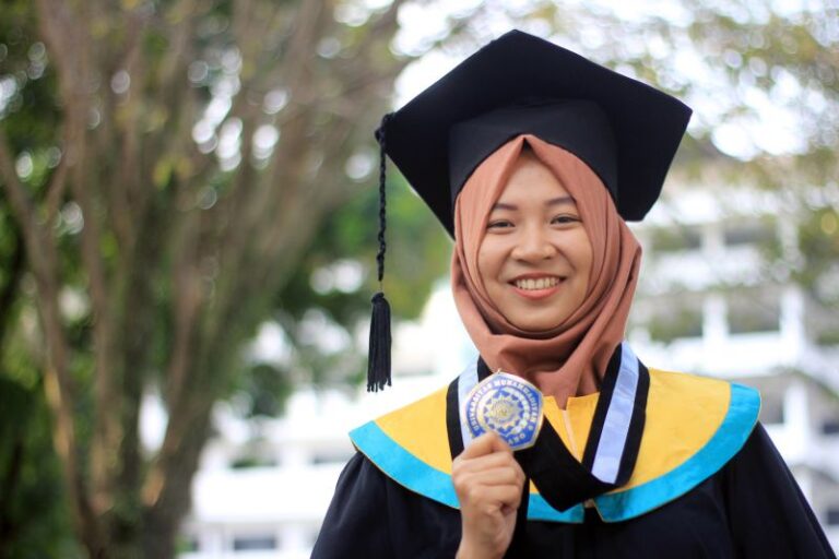 Wisudawan Terbaik Akui dapat Bonus Pergaulan Internasional dari UMM