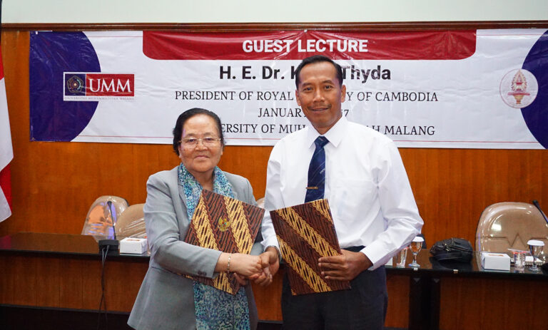 Rektor RAC Kamboja Sediakan Beasiswa Bagi Mahasiswa UMM