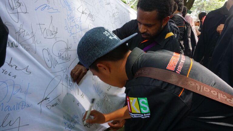 Peringati Hari Pekerjaan Sosial Dunia, Prodi Kesos UMM Gelar Aksi