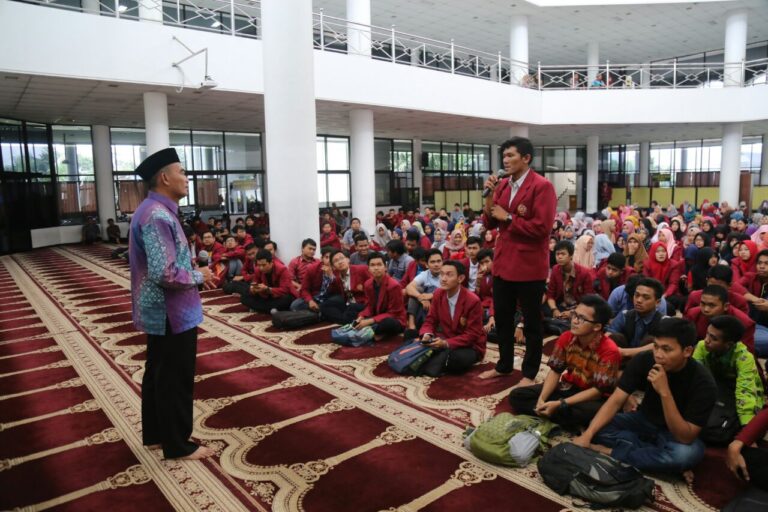 Dialog dengan Mahasiswa UMM, Mendikbud Ungkap Strategi Kembangkan Minat-Bakat Siswa