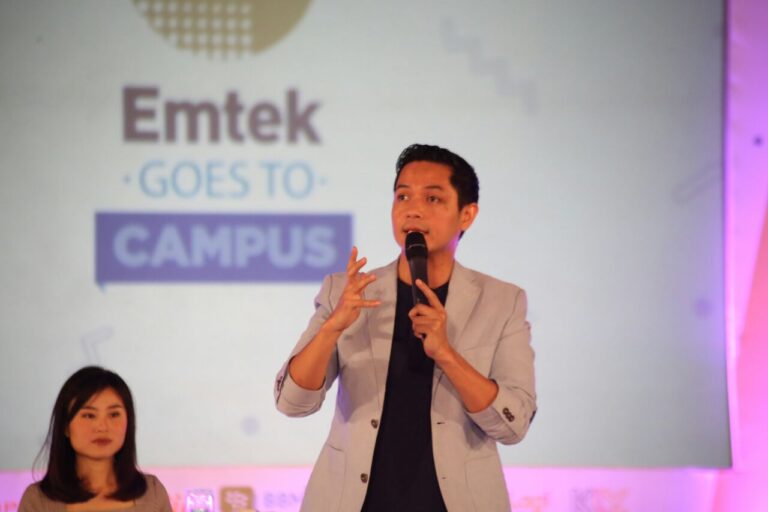Dude Herlino Bagi Kiat Sukses Berwirausaha ke Ribuan Mahasiswa UMM