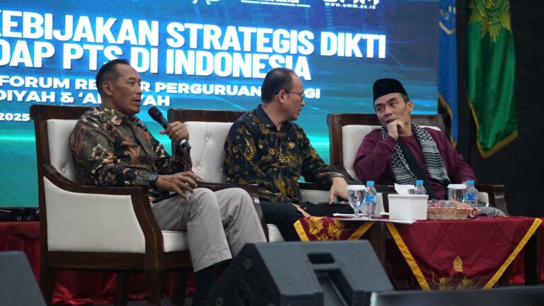 Wamen Diktisaintek: Kampus Muhammadiyah dan Aisyiyah Berperan penting dalam Peta Pendidikan Nasional