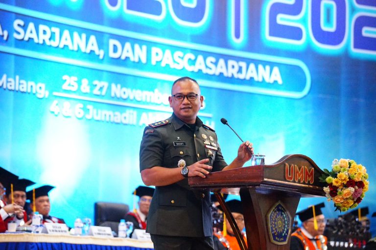 Alumni UMM Letkol Basofi Tantang Wisudawan Berani Tinggalkan Zona Nyaman