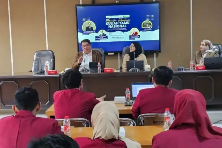 Dari Kelas ke Komunitas: Praktikum Hukum UMM Hadirkan Sosialisasi SPP-IRT Langsung ke Pelaku UMKM
