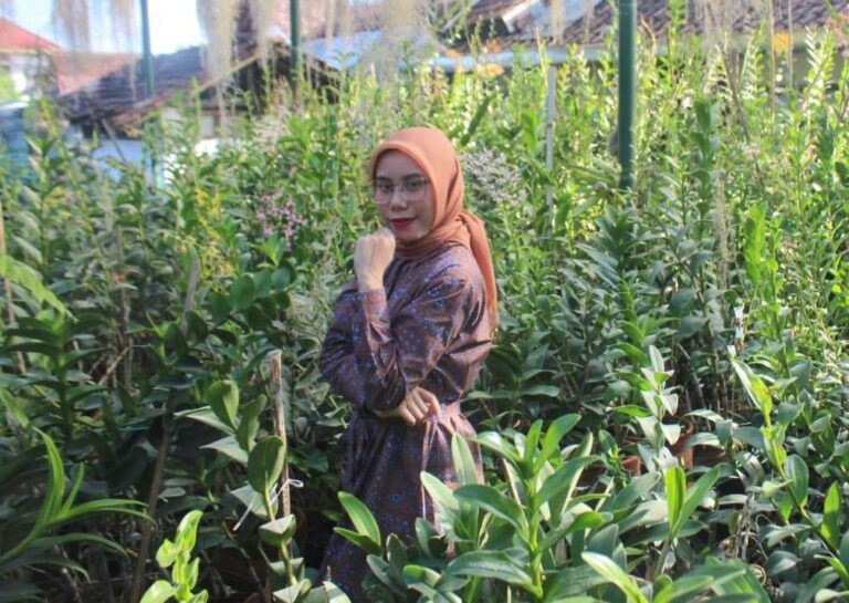 Alumnus UMM Ini Sukses Jadi Pengusaha Anggrek, Omzetnya Capai 100 Juta Perbulan