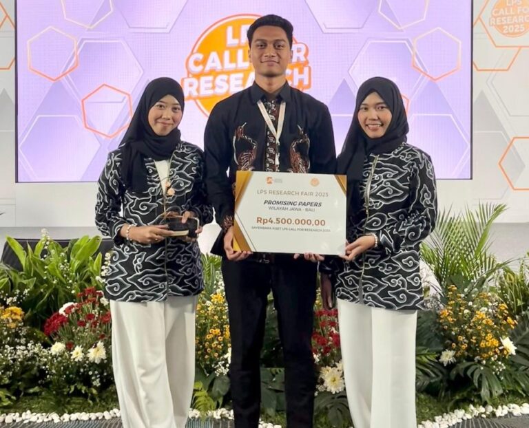 Soroti Peran Bank dalam Dana Hijau, Mahasiswa UMM Menang Kompetisi Riset Nasional