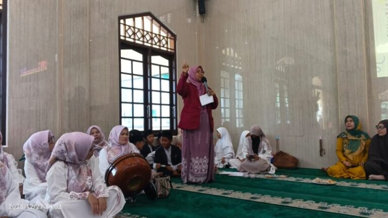 Cegah Bullying dari Rumah, Mahasiswa Doktor PAI UMM Rokayah Gelar PKM Bersama DPD Al Hidayah dan PKK Pangkalpinang