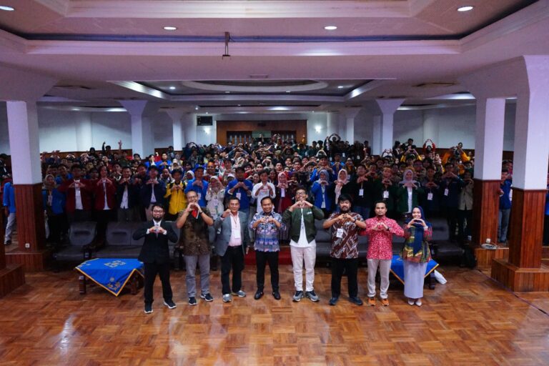 Sarasehan Abdidaya Ormawa 2025 di UMM: Wawali Kota Malang Ajak Mahasiswa Jadi Agen Solusi Bangsa