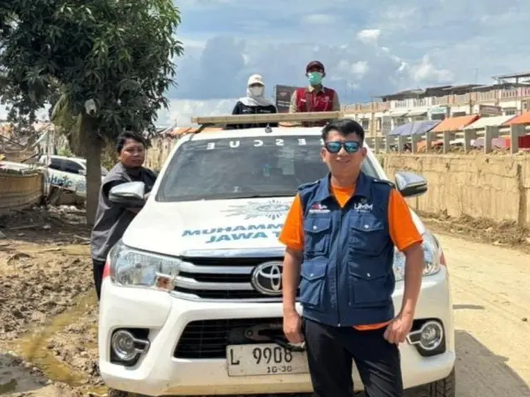 Sebulan Mengabdi di Lokasi Bencana, Dosen UMM Turun Langsung Bantu Warga Sumatera Barat