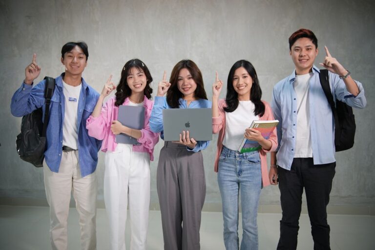 15 Universitas Swasta Terbaik di Indonesia Versi Webometrics 2026  Sumber: https://www.kompas.com/edu/read/2026/01/18/144054671/15-universitas-swasta-terbaik-di-indonesia-versi-webometrics-2026.   Membership: https://kmp.im/plus6 Download aplikasi: https://kmp.im/app6